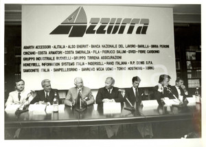 Fotografia d epoca originale 1985 VENEZIA Varo AZZURRA II Gianni AGNELLI Aga KHAN Conferenza Stampa REGATTA 2 1
