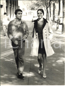 1966 MILANO Via MASSENA - Nino CASTELNUOVO e Paola PITAGORA - Foto 18x24 cm