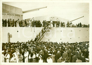 Fotografia d epoca originale 1939 ROMA Folla visita nave LITTORIO al Campo Marina PARIOLI Fotografia 1