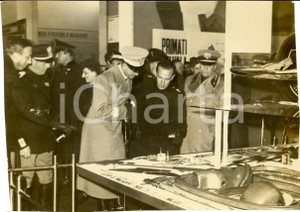 Fotografia d epoca originale 1938 TORINO Principe UMBERTO II visita Mostra dell Autarchia Fotografia 1