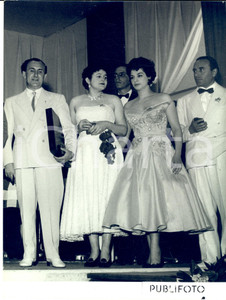 1954 GENOVA Festival Canzone Francese - Marisa COLOMBER Katyna RANIERI *Foto Fotografia d'epoca con didascalia coeva.  CONDIZIONI: GFORMATO: 18x24 cm     originale e autentica 1