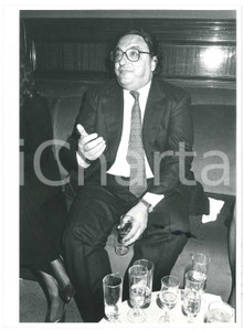 Fotografia d epoca originale 1985 ca PARTITO SOCIALISTA Gianni DE MICHELIS Politico PSI Foto 17x24 cm 6 1