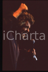 35mm vintage slide* 1995 ca SATIRA Beppe GRILLO in scena a teatro (1)