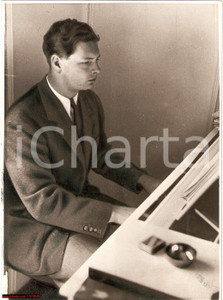 Fotografia d epoca originale 1943 RE MICHELE DI ROMANIA al pianoforte REAL PHOTO 1