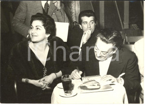 1955 ca GENOVA Tenore Tito SCHIPA firma autografi con la moglie Diana PRANDI 