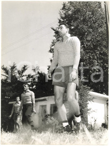 1955 SALICE TERME - CALCIO Ritiro GENOA - Fulvio FONDA durante l'allenamento