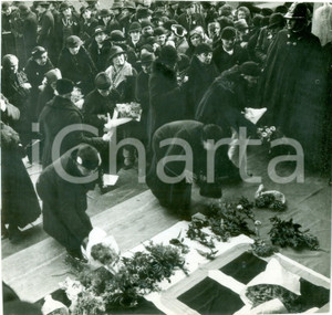 Fotografia d epoca originale 1936 MILANO SANT AMBROGIO Giornata della Fede al Monumento ai Caduti FOTOGRAFIA 1