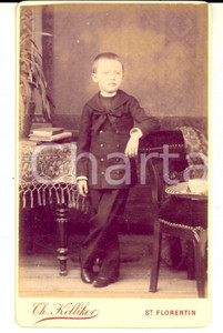 Fotografia d epoca originale 1890 ca  SAINTFLORENTIN F Bambino in divisa da collegiale Foto KOELLIKER 1