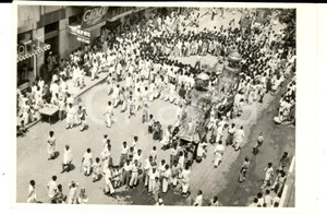 Fotografia d epoca originale 1970 ca INDIA Una processione religiosa tradizionale Foto VINTAGE 14x8 1
