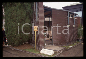 Fotografia d epoca originale 35mm vintage slide 1993 RIMINI Funerale Federico FELLINI Cappella cimiteriale 6 1
