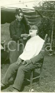 Fotografia d epoca originale 1940 ca OLTRE IL COLLE BG Balilla campeggio MILANO fa barba Rino PARENTI? Foto 1