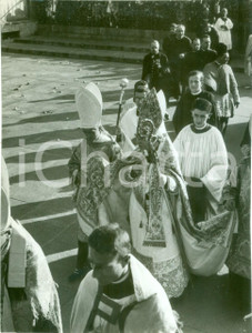 Fotografia d epoca originale 1940 MILANO Card. Ildefonso SCHUSTER trasporta le reliquie in DUOMO Fotografia 1