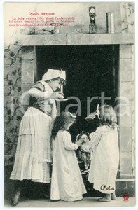 1905 FRANCE BRETAGNE - Noël breton - La jolie poupée - Postcard  Cartolina postale d'epoca, viaggiata. FAIR/discreto lieve piegatura marginale; lieve impressione di inchiostro al verso Formato: 9x14 cm originale e autentica 1