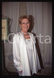 35mm vintage slide* 1996 COSTUME Delia SCALA a un evento - Ritratto attrice 2