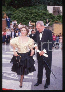 35mm vintage slide* 1981 ca CANNES Joseph COTTEN and Patricia MEDINA (22)