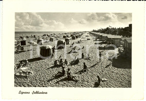 Cartolina originale da collezione 1953 LIGNANO SABBIADORO UD Veduta della spiaggia al tramonto Cartolina FG VG 1