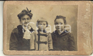 Fotografia d epoca originale 1910 ca MILANO Ritratto di donna con le due figlie Foto ABENI 10x6 cm 1