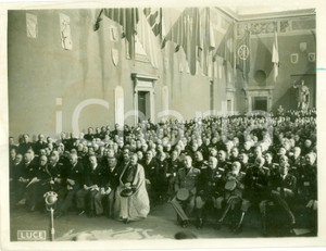 Fotografia d epoca originale 1939 ROMA Folla in CAMPIDOGLIO ascolta rapporto DUCE su ESPOSIZIONE UNIVERSALE 1