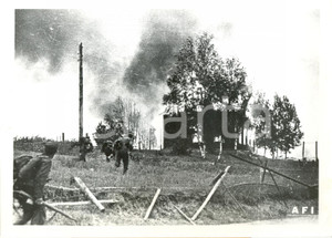Fotografia d epoca originale 1941 CARELIA WW2 Soldati finlandesi assaltano posizioni RUSSIA Fotografia 1