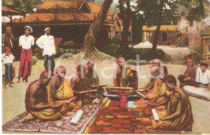 Cartolina originale da collezione 1939 MISSIONI ESTERE - BIRMANIA pittoresca - Bonzi a scuola *CARTOLINA FP NV 1