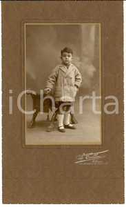 Fotografia d epoca originale 1925 MILANO Bambino con cappotto bianco  Foto TOLLINI via Paolo SARPI 1