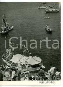 1953 CAMOGLI (GE) Folla di curiosi assiste alla processione STELLA MARIS - Foto