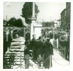 Fotografia d epoca originale 1939 MILANO ROGOREDO Banda musicale Gruppo MELLONI inaugura altare FANTE IGNOTO 1