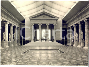 Fotografia d'epoca originale 1980 ca COPENAGHEN (DK) Una sala della NY CARLSBERG GLYPTOTEK *Foto ARTISTICA 1