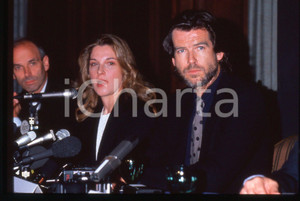 35mm vintage slide* 1994 LONDON Pierce BROSNAN Barbara BROCCOLI - Ritratto (1)
