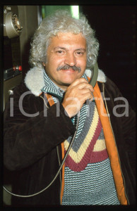 35mm vintage slide* 1985ca ITALIA MUSICA Bruno LAUZI usa telefono pubblico (3)