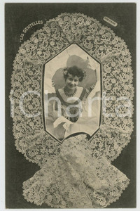 1902 LES DENTELLES Guipure d'Irlande - DentelliÃ¨re - Lace - French postcard  Cartolina postale d'epoca, viaggiata.CONDIZIONI: GFORMATO: FP    originale e autentica 1