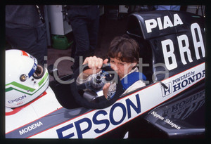 35mm vintage slide* 1991 FORMULA 1 - Stefano MODENA su TYRRELL 020 ai box (25)