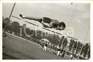 Fotografia d'epoca originale 1941 TORINO Gara di salto in alto allo Stadio MUSSOLINI 1