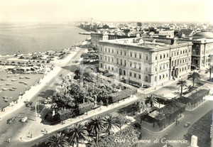 Cartolina originale da collezione 1957 BARI Il lungomare e il palazzo della Camera di Commercio Cartolina FG VG 1