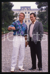 35mm vintage slide* 1988 CANNES - Arnold SCHWARZENEGGER e Jim BELUSHI (3)