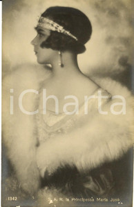 Cartolina originale da collezione 1930 ca La principessa MARIA JOSE' con pelliccia e diadema *Cartolina FP NV 1
