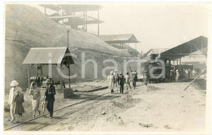 1928 CONGO BELGE Mines du KATANGA - Visite roi Albert Ier (8) Photo L. GABRIEL Fotografia originale d'epoca, scattata durante la visita dei sovrani Alberto I ed Elisabetta del Belgio in Congo. GOOD/buono  Formato: 14x9 cm originale e autentica 1