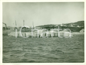 Fotografia d epoca originale 1934 SAVONA Le nuove difese del molo frangiflutti ANIMATA Fotografia 1