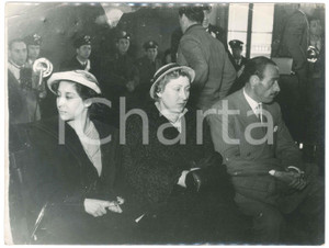 Fotografia d epoca originale 1950 ca MILANO Caso Rina FORT  Giuseppe RICCIARDI e la famiglia ZAPPULLA Foto 1