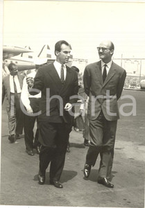 1959 ROMA CIAMPINO Principe Karim AGA KHAN durante uno scalo *Foto 13x18 cm