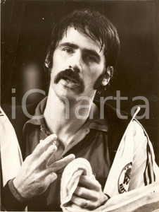 Fotografia d epoca originale 1973 MILANO Tennis COPPA ASTOR Marty RIESSEN al termine del match Fotografia 1