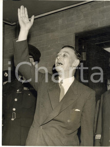 1959 LONDON Arrival of James SWINBURN released from prison in Egypt *Photo 15x20