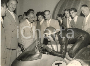 1954 MANDELLO (LC) - Enrico FERMI visita stabilimenti MOTO GUZZI - Foto 18x13