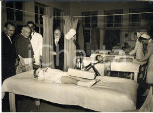 1959 TORINO Ospedale MARIA ADELAIDE Card. Maurilio FOSSATI visita poliomielitici
