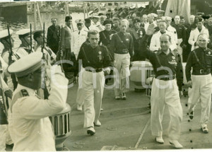 Fotografia d epoca originale 1935 GENOVA Achille STARACE su incrociatore MONTECUCCOLI Fotografia 1
