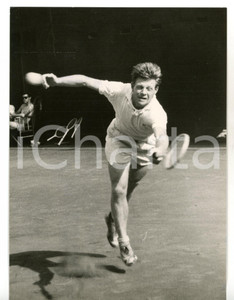 1958 MILANO - COPPA DAVIS Tennista Billy KNIGHT si allena per la finale *Foto