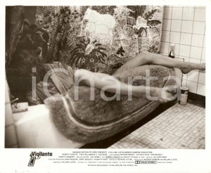 Fotografia d epoca originale 1983 VIGILANTE Movie by William LUSTIG Dead woman in the bathtub Photo 25x20 cm 1