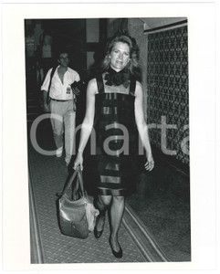 Fotografia d epoca originale 1990 ca CINEMA Candice BERGEN  Arrivo a una proiezione  Foto 20x26 cm 1