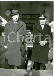 1956 GENOVA Piazza Principe - Partenza del ministro Ezio VANONI - Foto