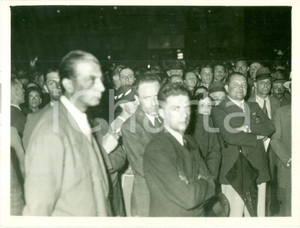 Fotografia d epoca originale 1935 ca MILANO Folla riunita ascolta il discorso del DUCE Foto Keystone 1